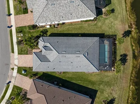 7710 Summerland Cove Bradenton FL 34202