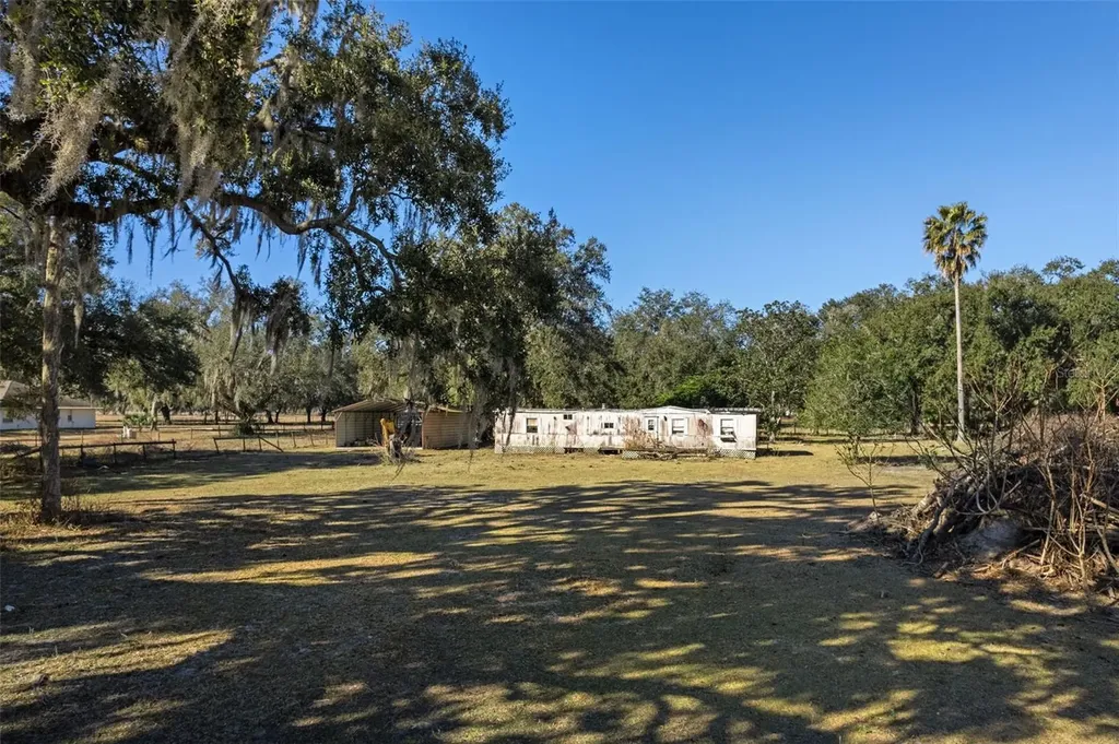 3936 Cr 311 Bushnell FL 33513
