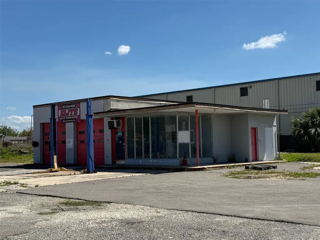 3960 Silver Star Road Orlando FL 32808