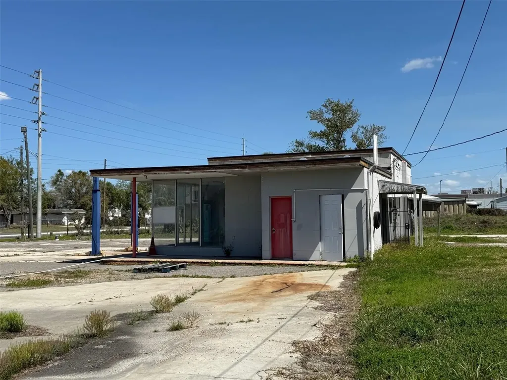 3960 Silver Star Road Orlando FL 32808