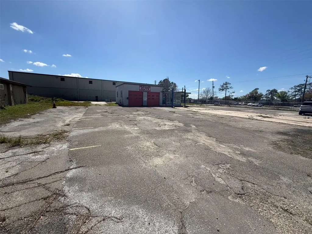 3960 Silver Star Road Orlando FL 32808
