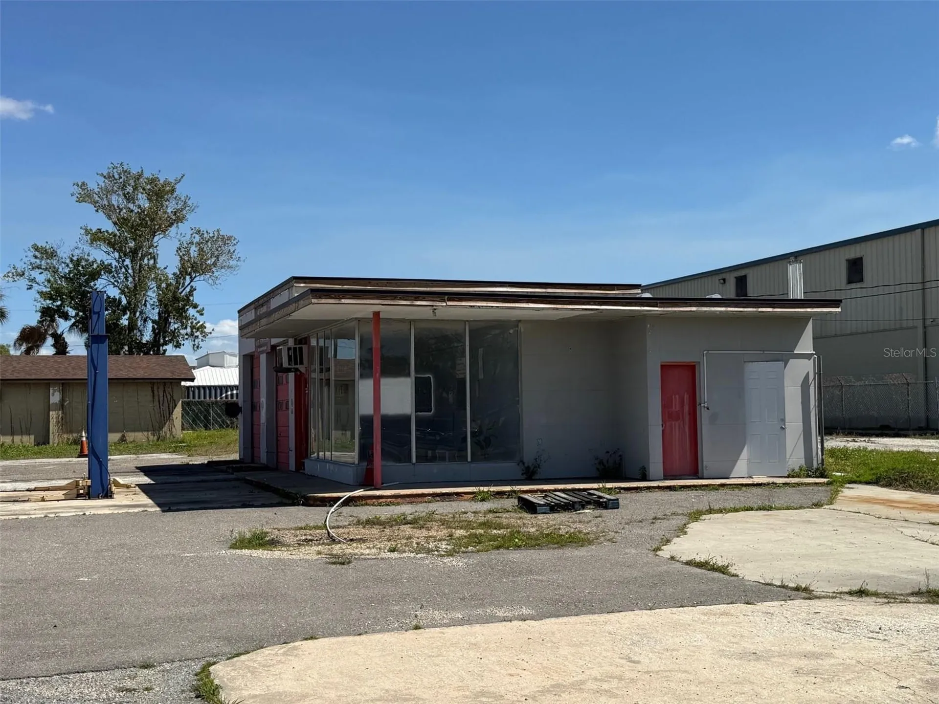 3960 Silver Star Road Orlando FL 32808