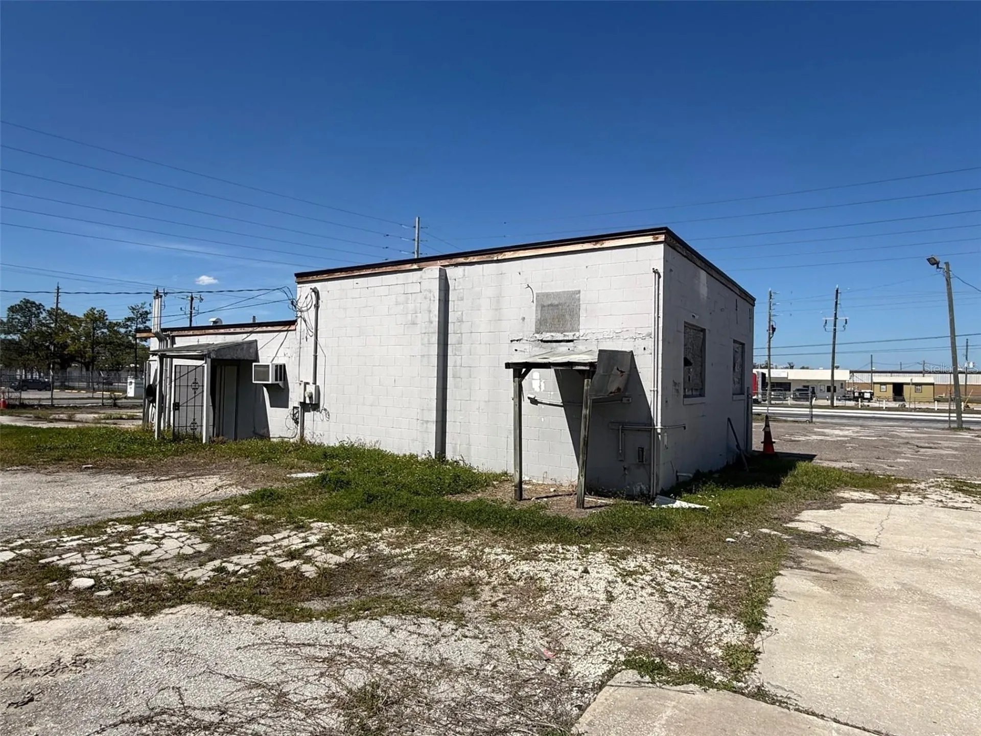 3960 Silver Star Road Orlando FL 32808