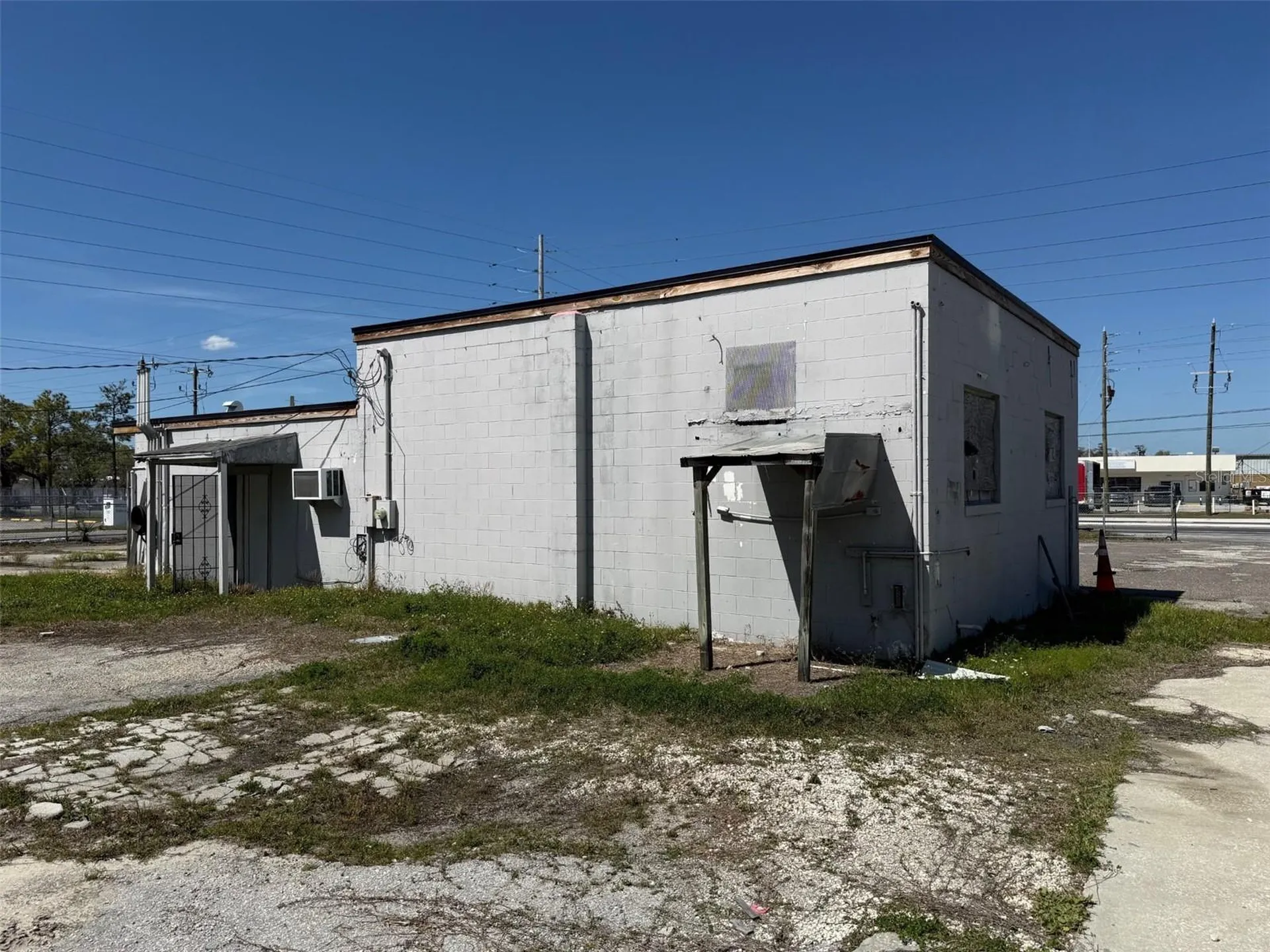 3960 Silver Star Road Orlando FL 32808