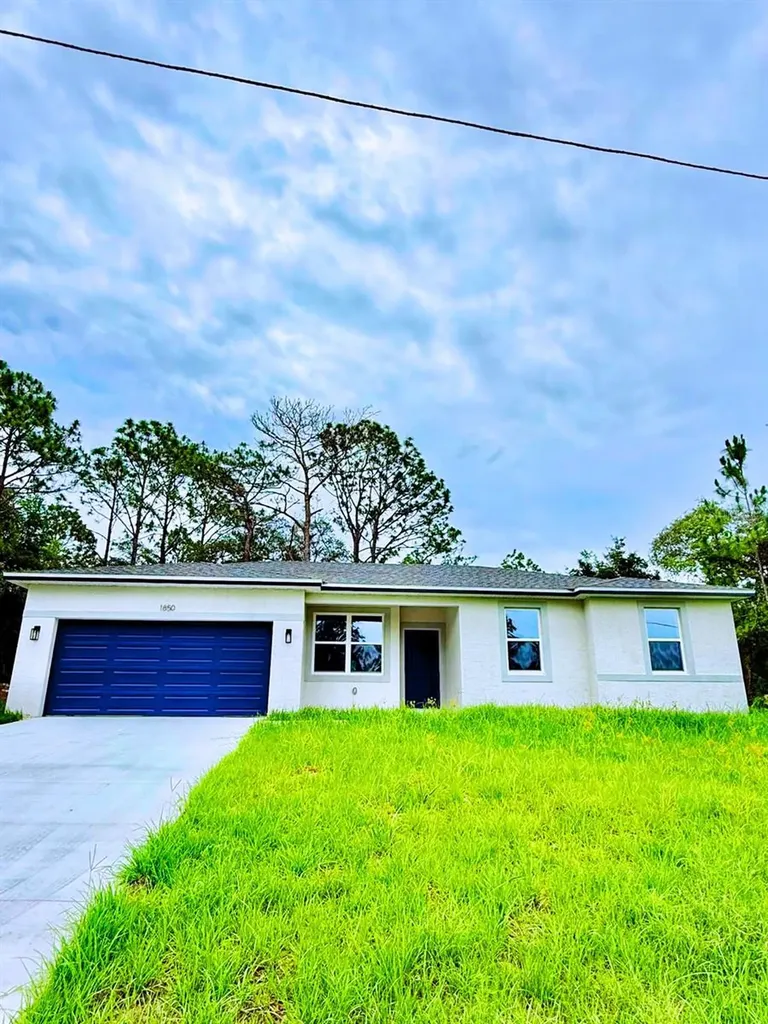 1850 W Hialeah Drive Citrus Springs FL 34434