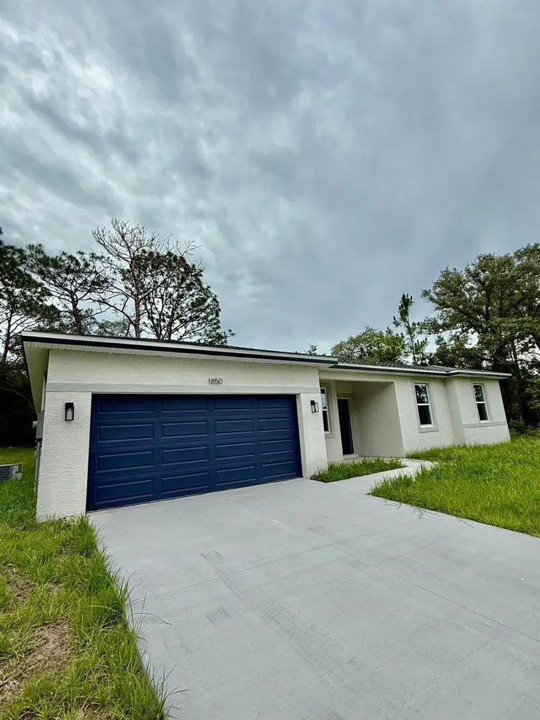 1850 W Hialeah Drive Citrus Springs FL 34434
