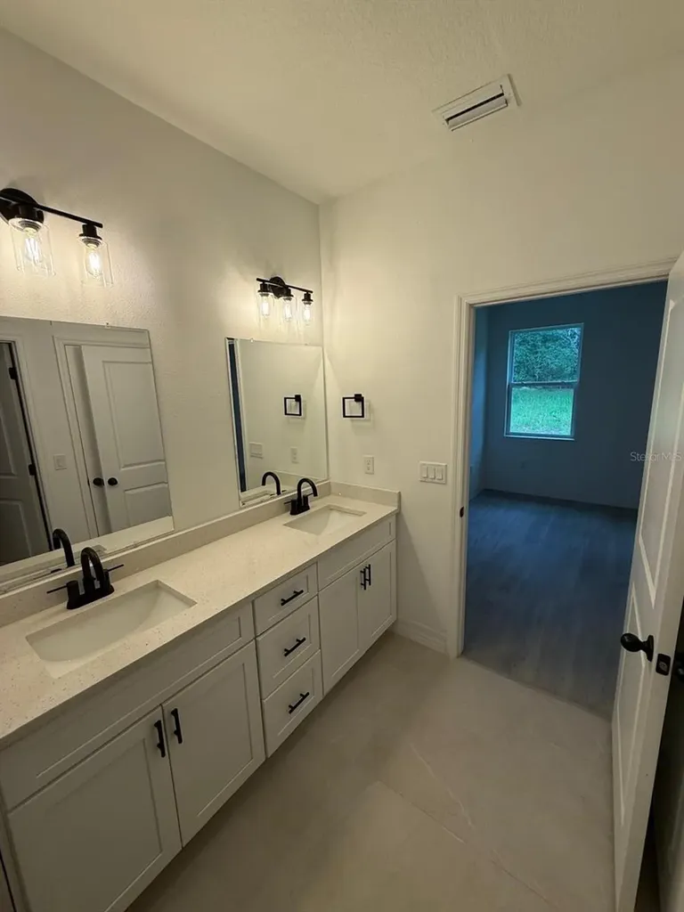 1850 W Hialeah Drive Citrus Springs FL 34434