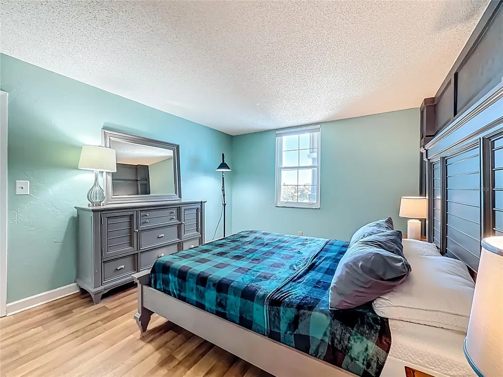 2901 26th Street W Bradenton FL 34205