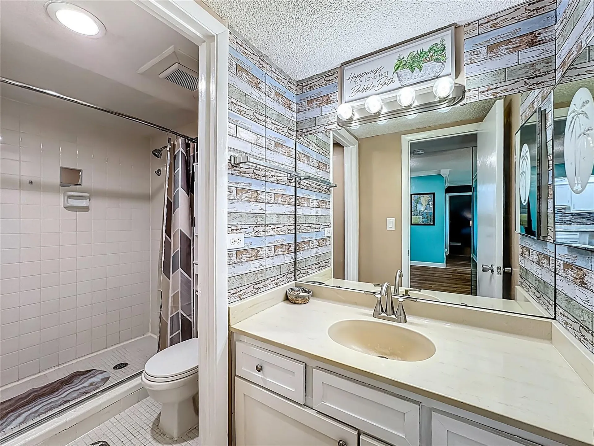 2901 26th Street W Bradenton FL 34205