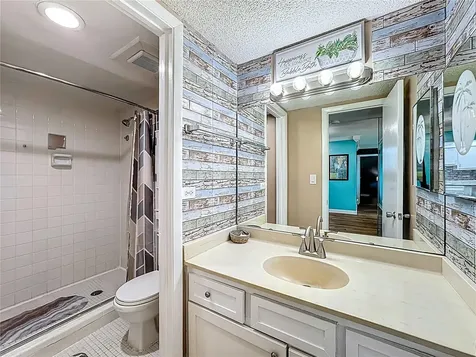 2901 26th Street W Bradenton FL 34205