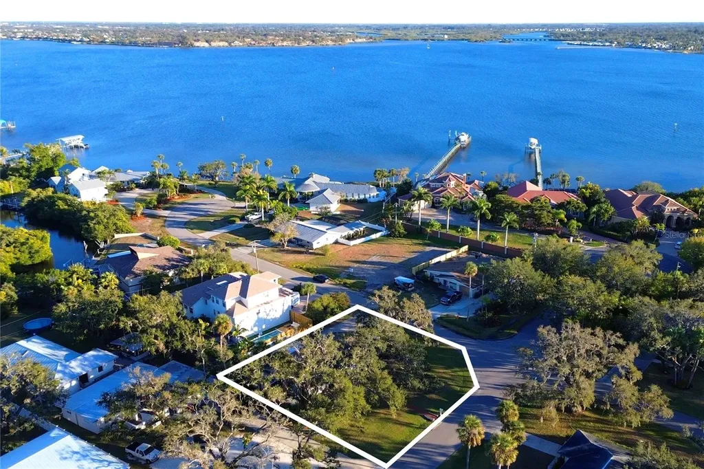 358 Highland Shores Drive Ellenton FL 34222