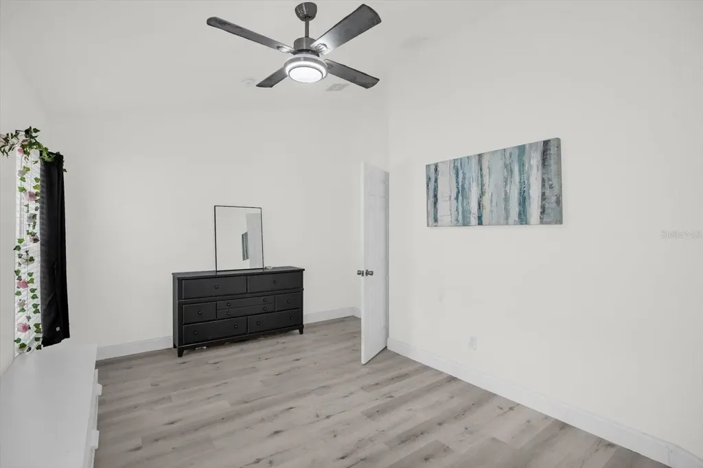 2037 Darlin Circle Orlando FL 32820