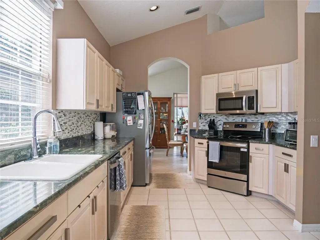 4054 Caddie Drive E Bradenton FL 34203