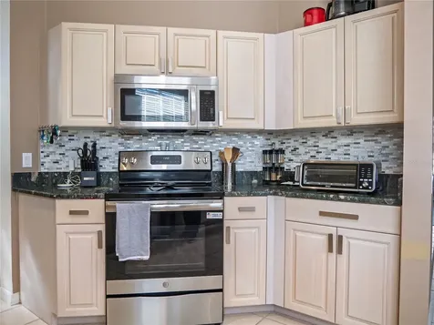 4054 Caddie Drive E Bradenton FL 34203