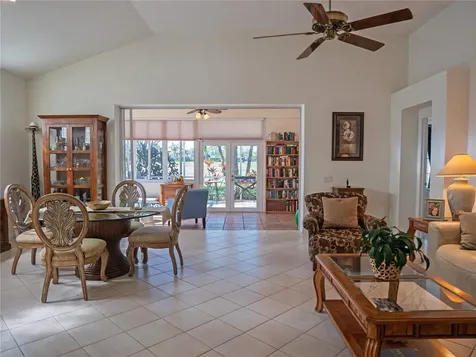 4054 Caddie Drive E Bradenton FL 34203