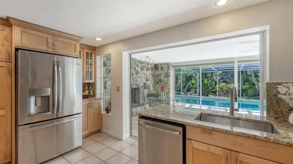 626 46th Street Sarasota FL 34234