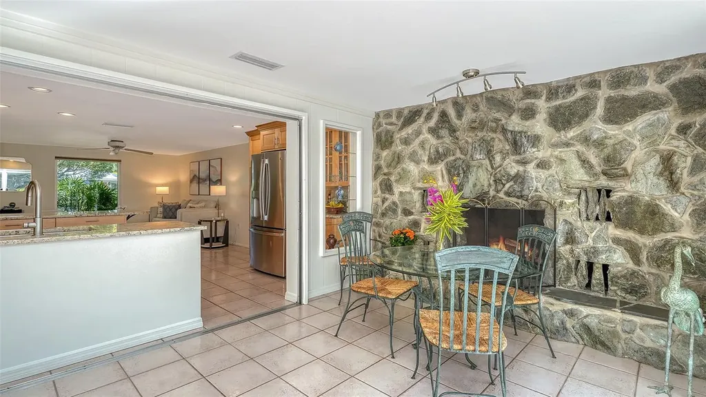 626 46th Street Sarasota FL 34234