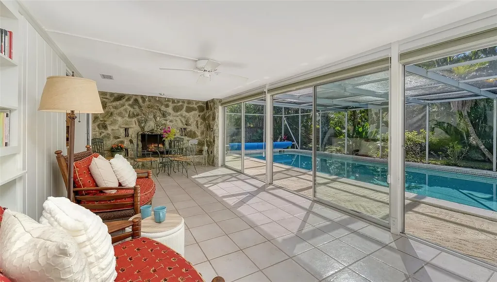 626 46th Street Sarasota FL 34234