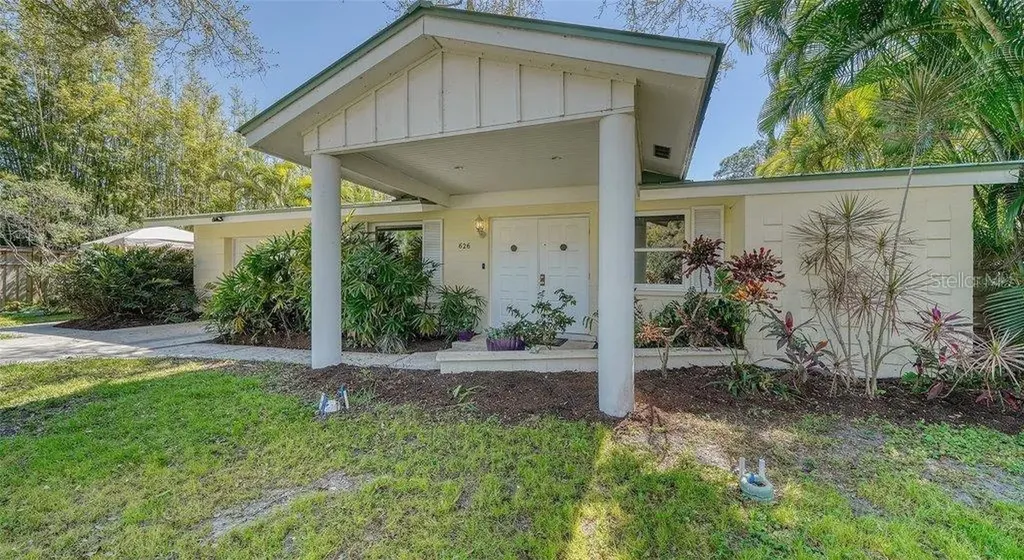 626 46th Street Sarasota FL 34234