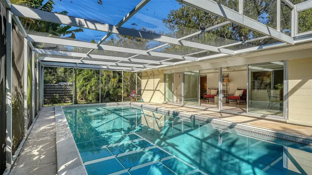 626 46th Street Sarasota FL 34234