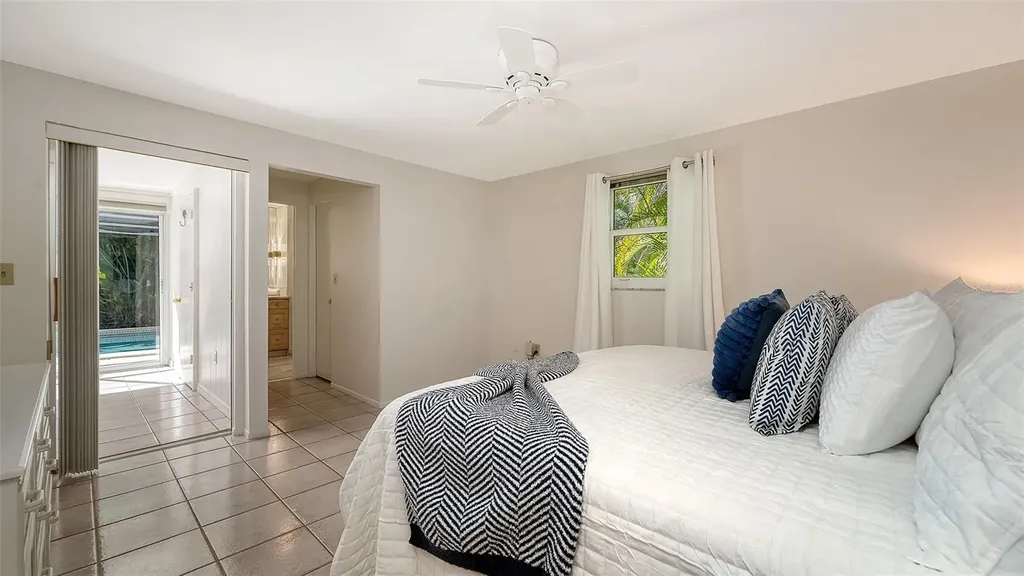626 46th Street Sarasota FL 34234