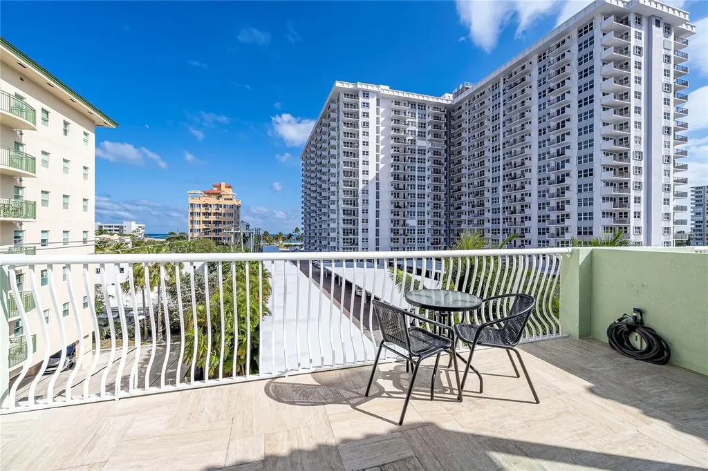 430 Sunset Drive Pompano Beach FL 33062