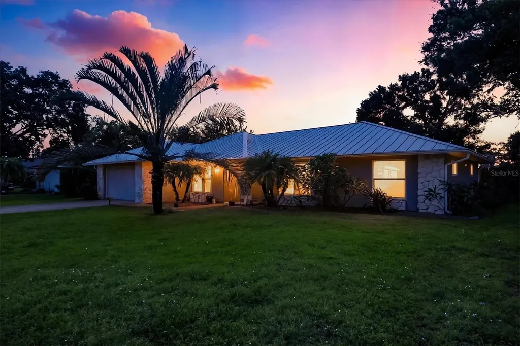 5706 Paleo Pines Circle Fort Pierce FL 34951