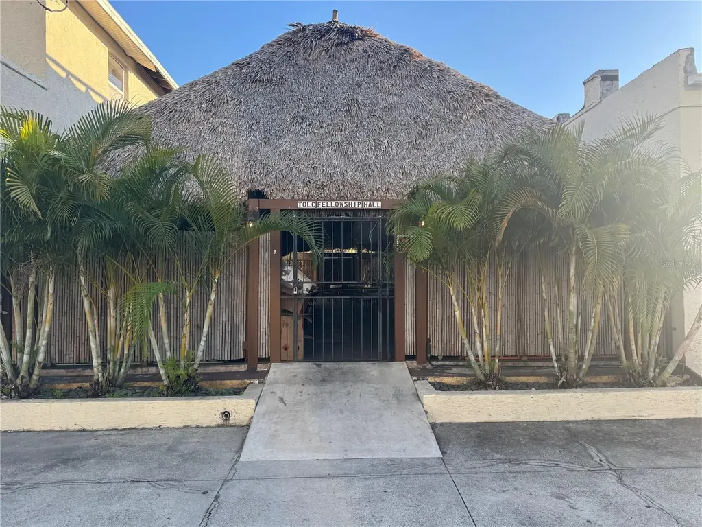 1001 Manatee Avenue E Bradenton FL 34208