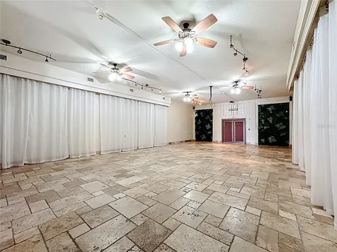 1001 Manatee Avenue E Bradenton FL 34208