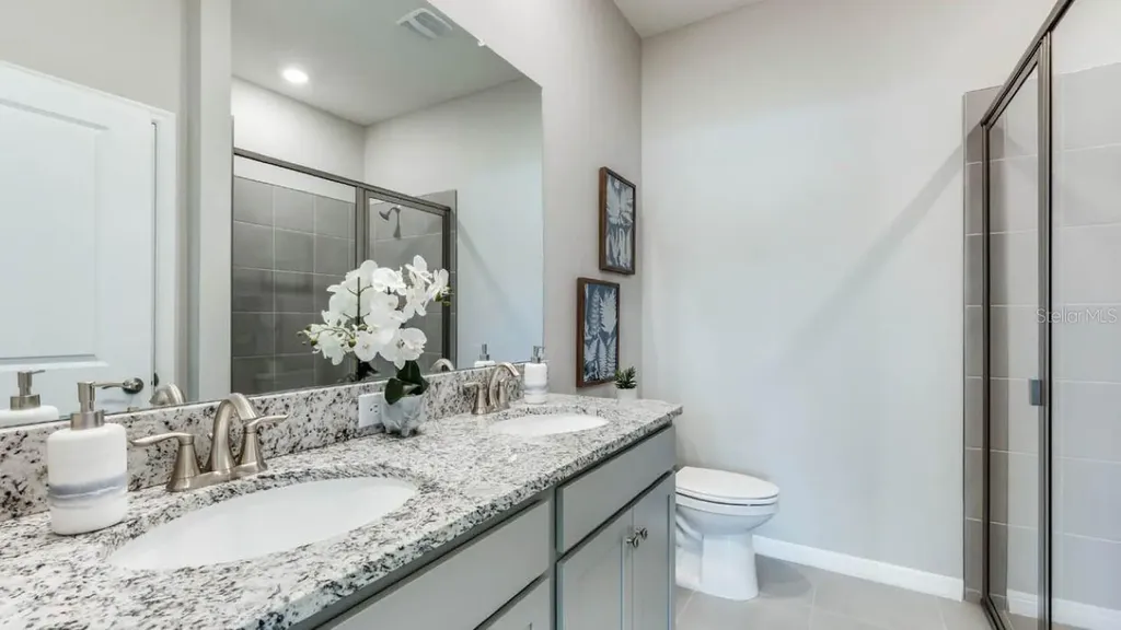 15839 8th Place E Bradenton FL 34212