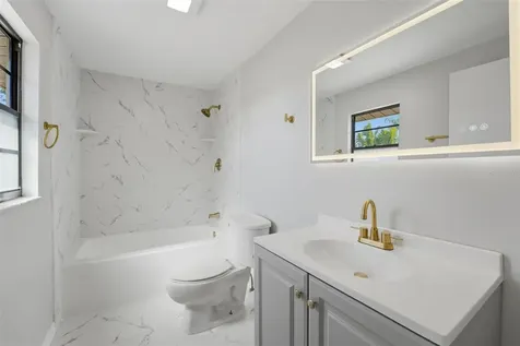 5328 Fox Run Road Sarasota FL 34231