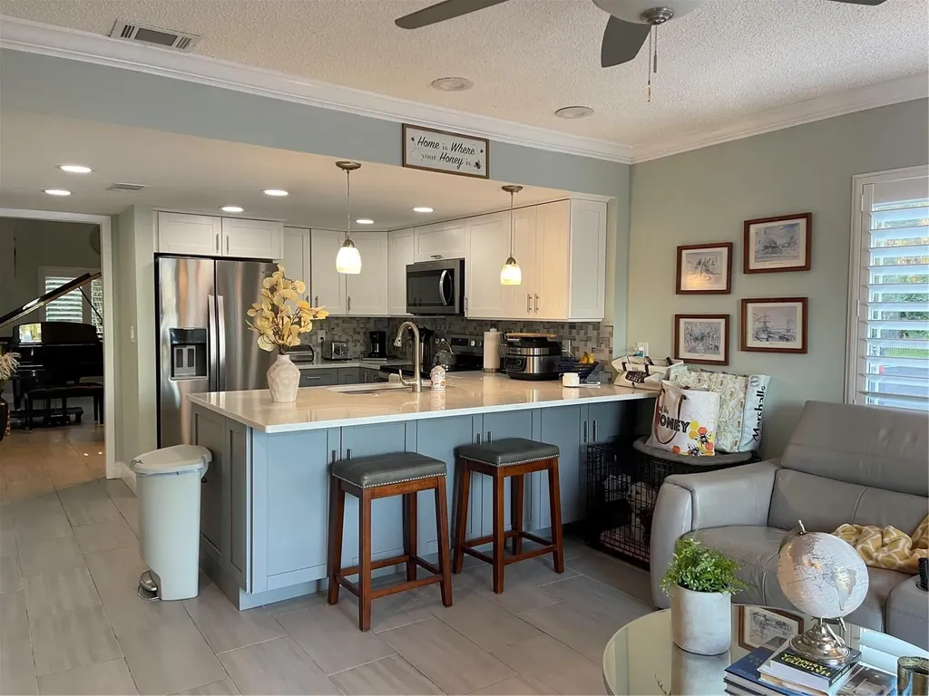 1761 Cupecoy Circle Lutz FL 33558