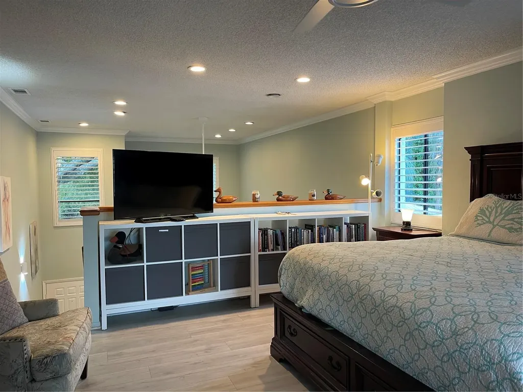 1761 Cupecoy Circle Lutz FL 33558