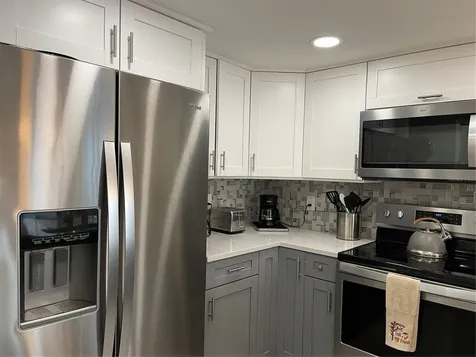 1761 Cupecoy Circle Lutz FL 33558