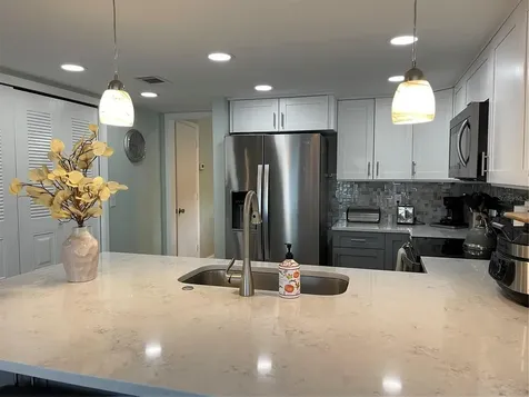 1761 Cupecoy Circle Lutz FL 33558