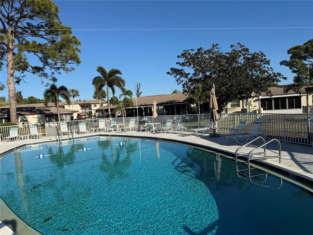 2826 Swifton Drive Sarasota FL 34231