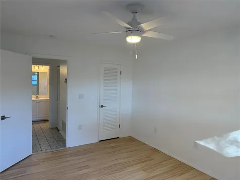 2826 Swifton Drive Sarasota FL 34231