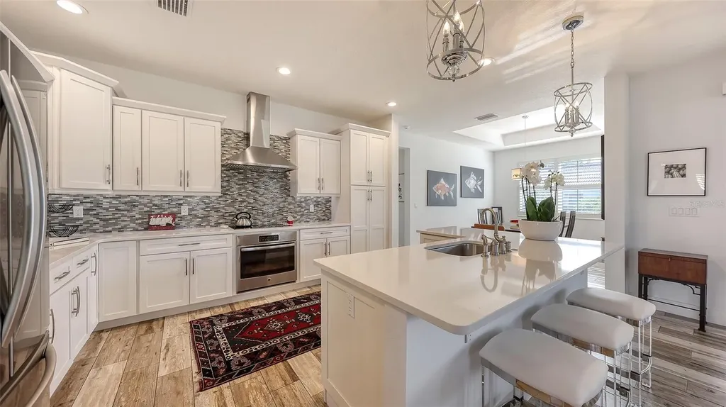 4756 Ringwood Meadow Sarasota FL 34235