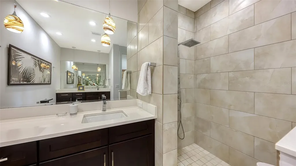 4756 Ringwood Meadow Sarasota FL 34235