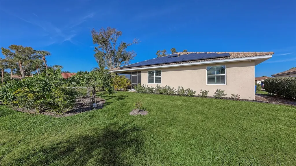 4756 Ringwood Meadow Sarasota FL 34235