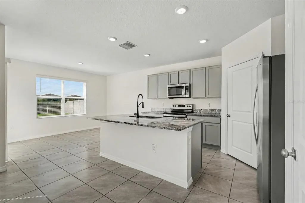10767 Penny Gale Loop San Antonio FL 33576