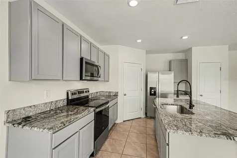 10767 Penny Gale Loop San Antonio FL 33576