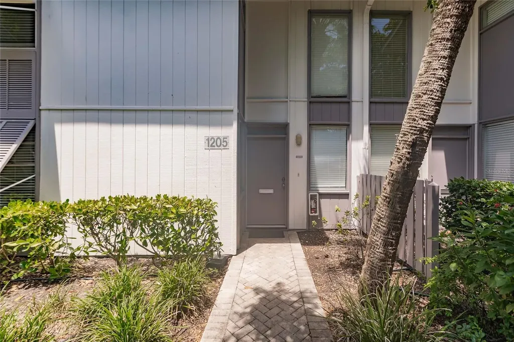 1205 E Peppertree Drive Sarasota FL 34242