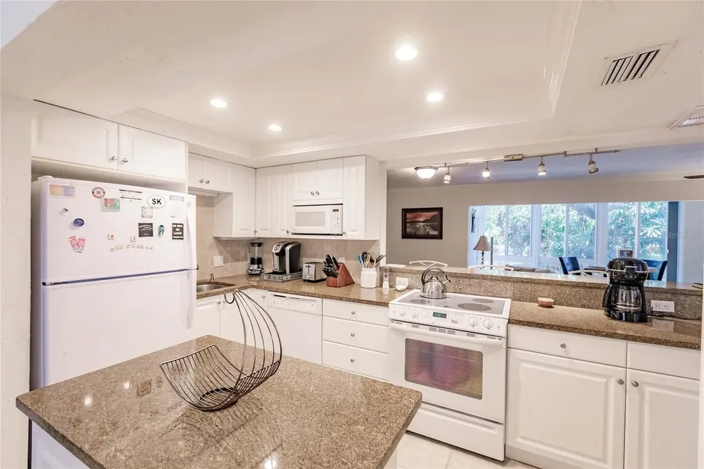 1207 E Peppertree Drive Sarasota FL 34242