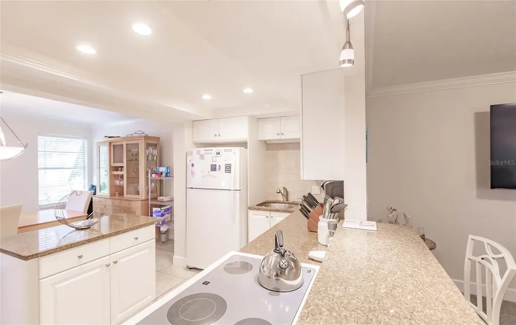 1207 E Peppertree Drive Sarasota FL 34242