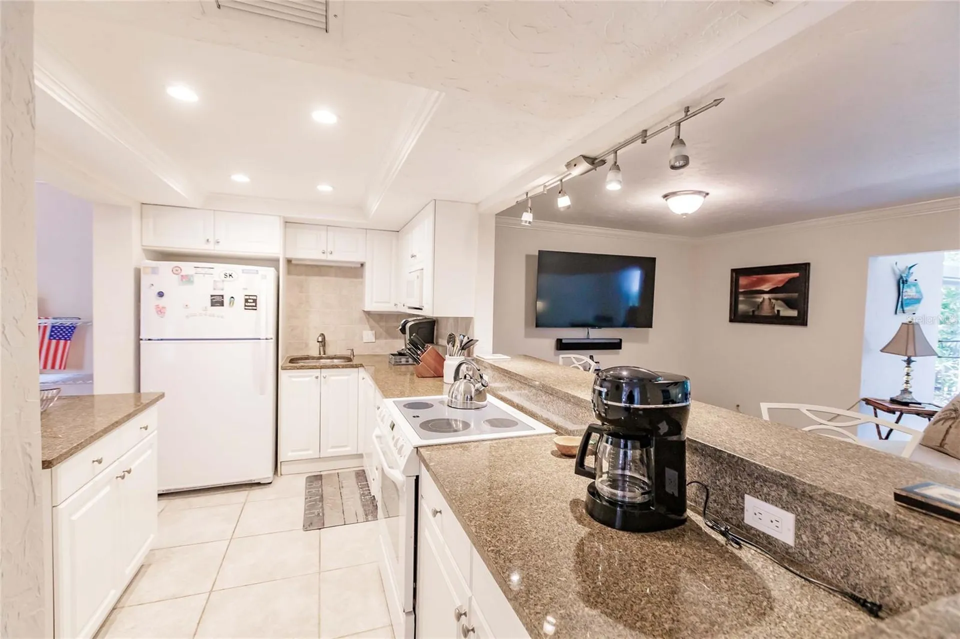 1207 E Peppertree Drive Sarasota FL 34242