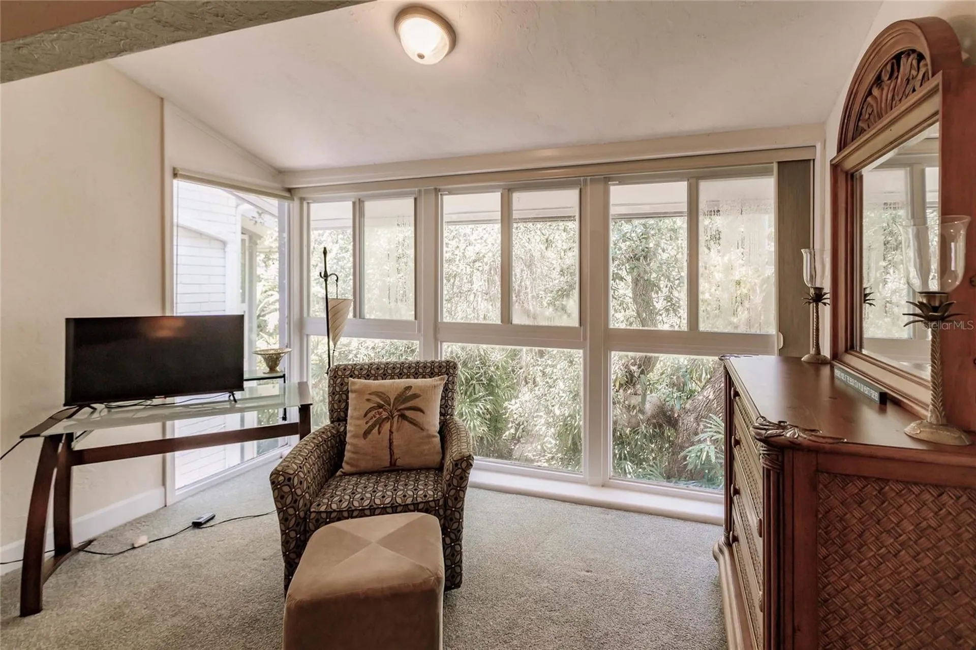 1207 E Peppertree Drive Sarasota FL 34242