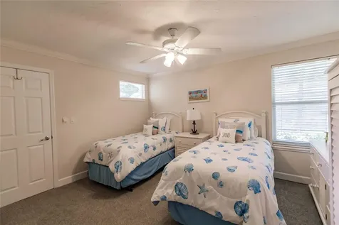 1207 E Peppertree Drive Sarasota FL 34242