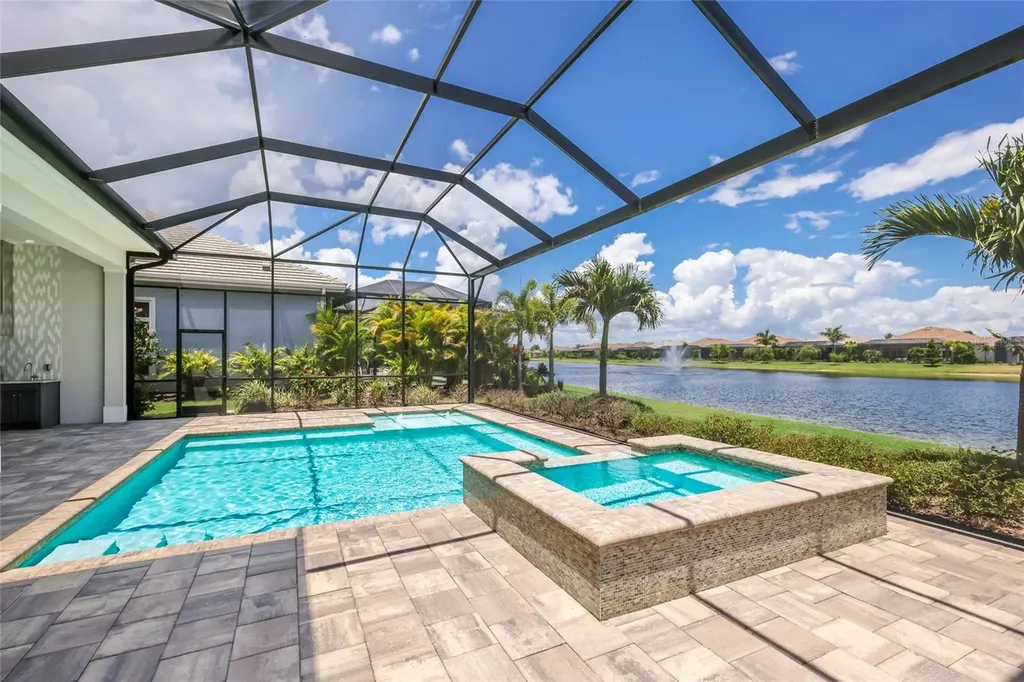 8249 Pavia Way Lakewood Ranch FL 34202