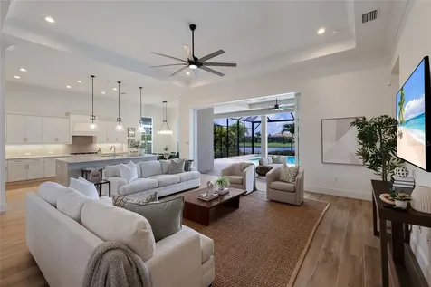 8249 Pavia Way Lakewood Ranch FL 34202